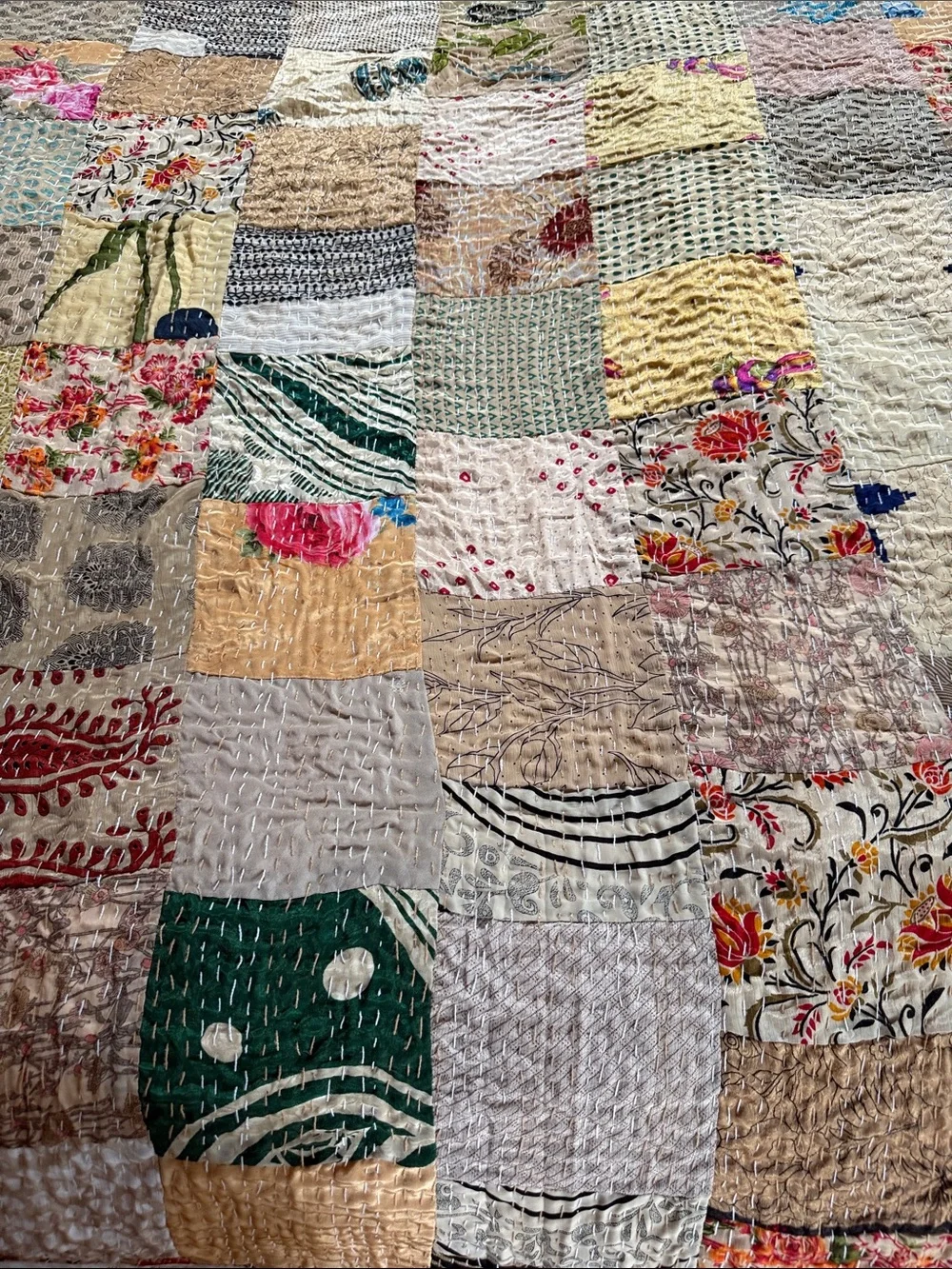 New Vintage Patchwork Quilt Coverlet Bedspread - Beige Silk NWOT
